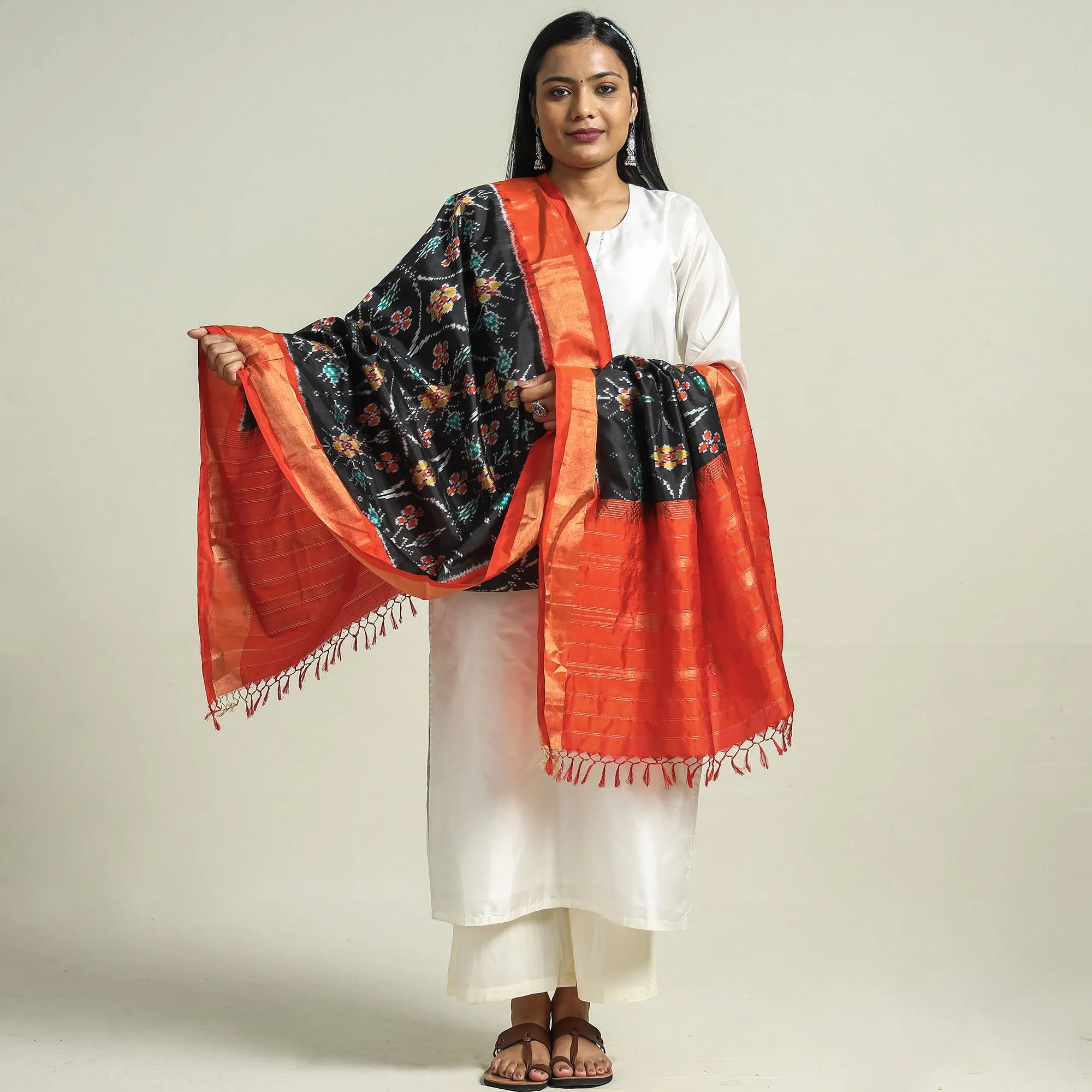 Black - Handwoven Pochampally Ikat Pure Mulberry Silk Dupatta with Zari Border