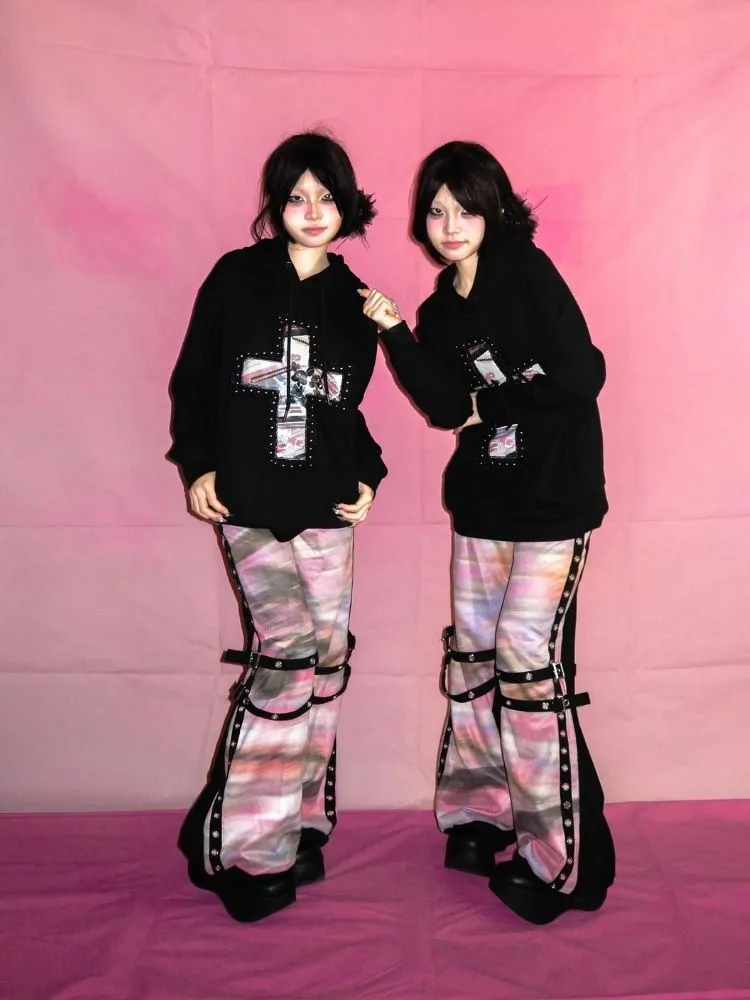 Embedded Frame Lace Cross Hooded Sweatshirt【s0000007717】